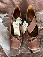 M&S Women's Ballet Shoes Pumps Size 5 Pink  Satin Square Toe  New With Tags