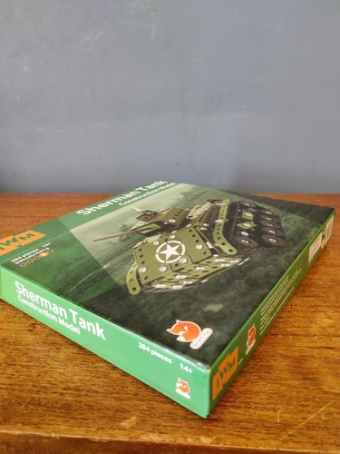 Imperial War Museums IWM SHERMAN TANK Model Construction Set Metal Kit 284 Bits - Picture 3 of 7