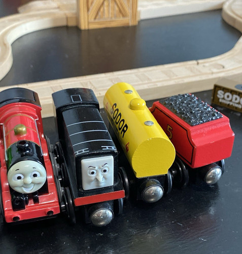 Thomas The Tank & Friends Sodor Crane & Quarry Train Track Set + More - Picture 16 of 24