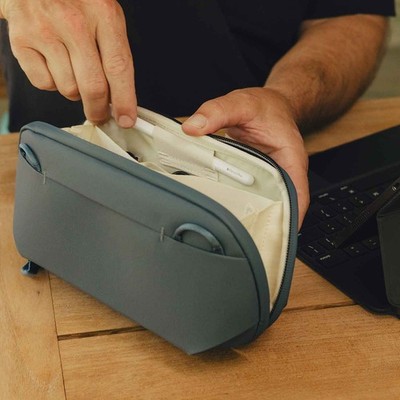 Peak Design Tech Pouch Small 1L   kompakte Organizer-Tasche, Ocean-Blau