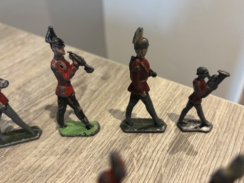 VINTAGE JOBLOT BUNDLE LEAD / METAL SOLDIERS / FIGURES x 20 Military Band Etc - Picture 4 of 14