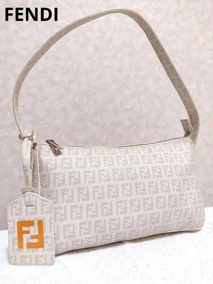 Vintage Fendi Zucchiono Baguette Cloth Handbag in Red - Pre-owned