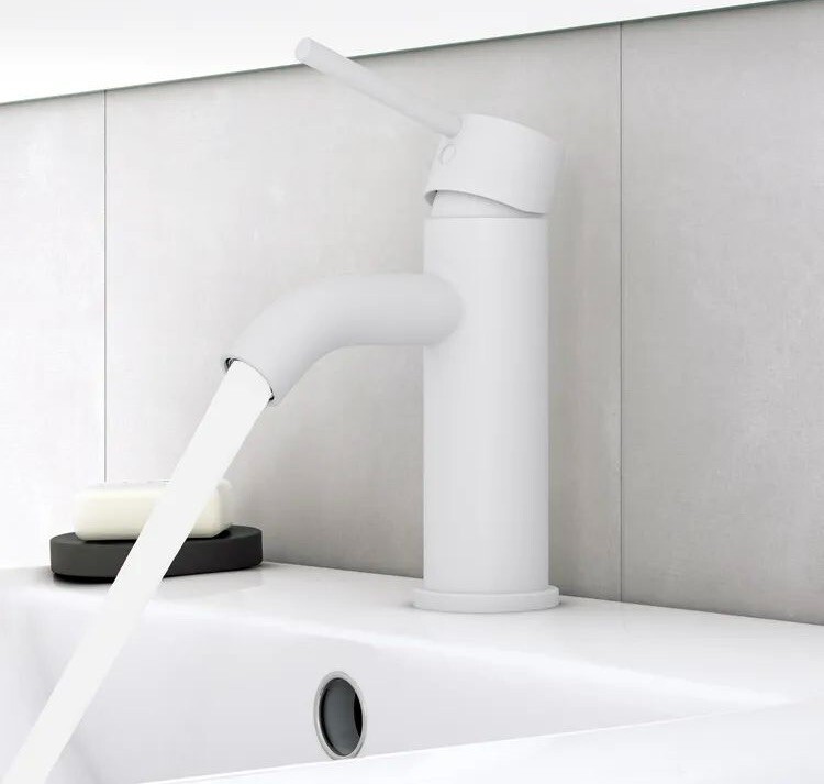Mitigeur lavabo blanc mat MIA en laiton pour remplacer un robinet entartré