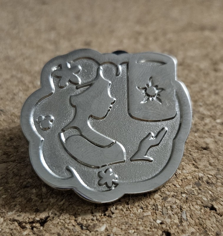 Disneyland 2018 Hidden Mickey Princess Silhouette Rapunzel Tangled CHASER Pin