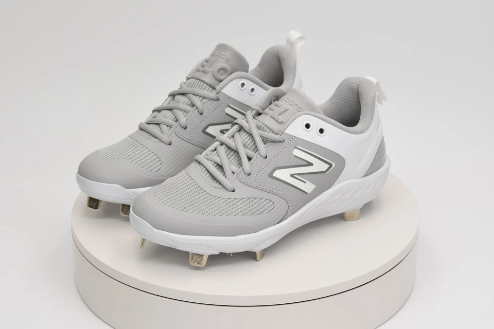 New Balance Women's Fresh Foam X Velo v3 Metal Softball Cleats SMVELOG3 - Image 4 of 4