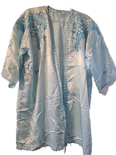 Vintage Blue Embroidered Floral Robe Unknown Size Unknown Brand