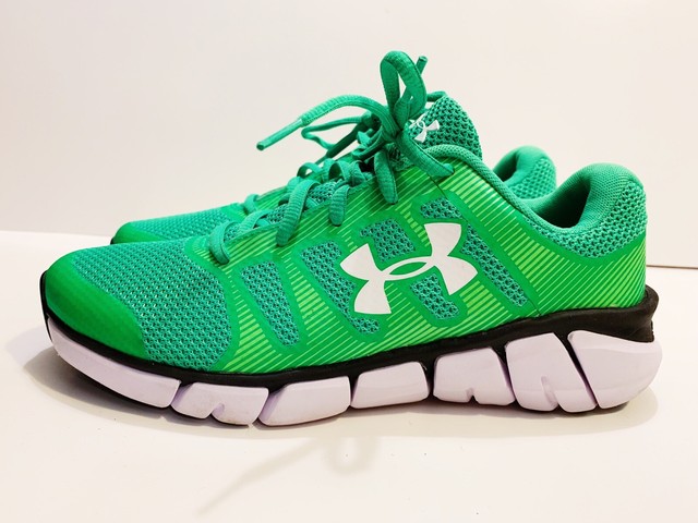 under armour youth running shoes