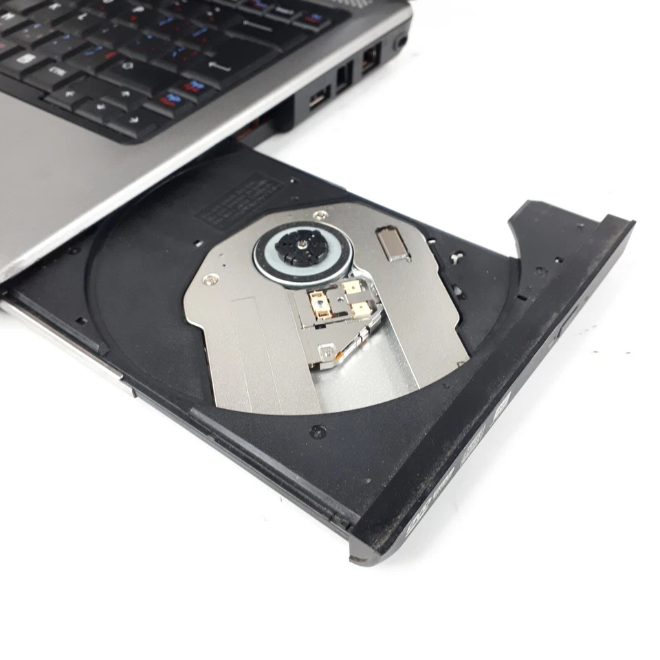 Toshiba Satellite Pro U400 13.3" Laptop Pentium Dual T2390 2GB No HDD/OS H2494 - Image 4 of 4