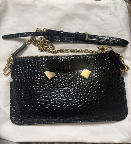 BURBERRYBlack Heritage Patent Leather Bow Peyton Crossbody Bag