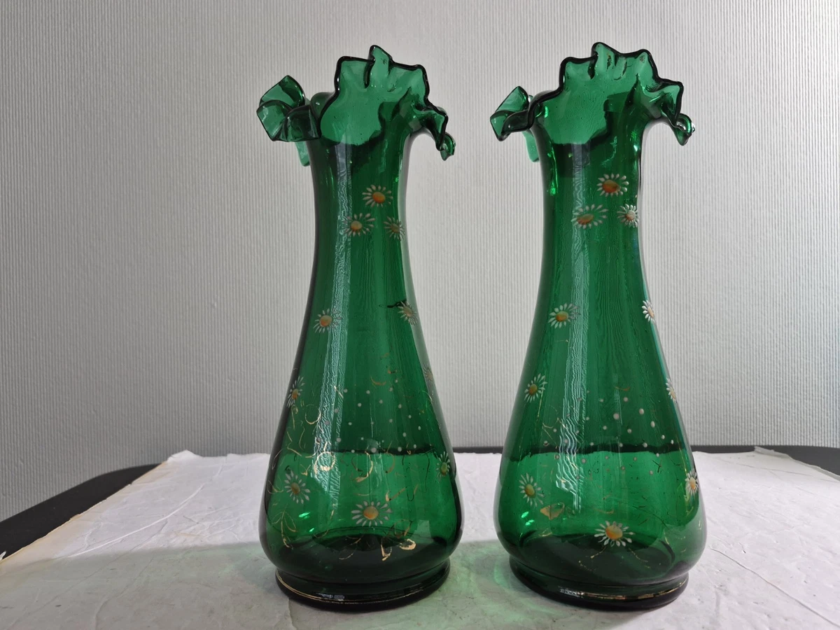 Glass Green Collectible 1900-1919 Time Period Manufactured Vases