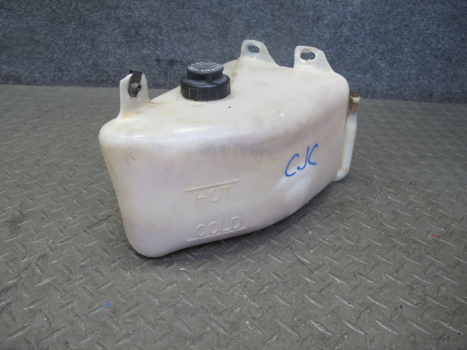 90-96 CHEVROLET CORVETTE C4 ENGINE EXPANSION OVERFLOW RESERVOIR TANK OEM - Image 4 of 4
