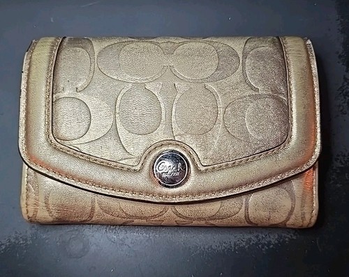 Coach Wallet Metalic Gold Women’s Wallet