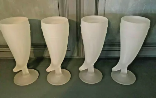 VINTAGE TIARA FROSTED HORN SHAPED PILSNER GLASSES