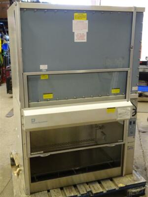 Forma Scientific  Fume Hood  115 V 60Hz 7.6A 1 PH , Model 1124