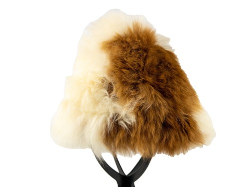 Barbour Hat Beanie Saltburn Pink Dahlia Faux Fur Pom  display picture 1