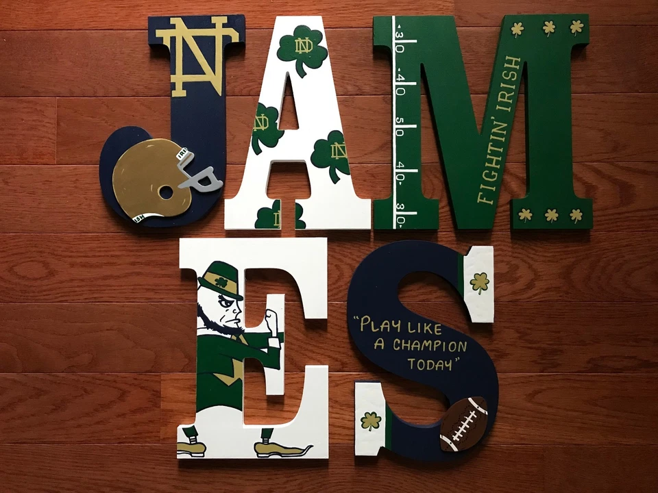 Custom Wood Letters/Name Hand-Painted in NOTRE DAME Fighting Irish Football NWT — 第 3/4 张图片