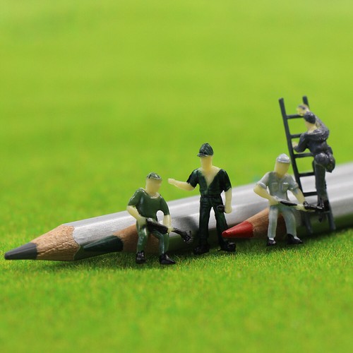 50pcs Model Railway HO Scale 1:87 Painted Figures Engineer Workers Bucket Ladder - Picture 4 of 6