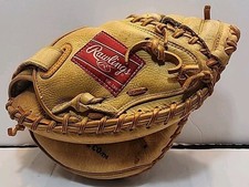 Rawlings RCM33 Lite Toe Player Preferred Catchers Mitt RH throw.