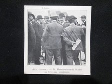 Alle corse - Hennion proibisce scommesse sportive Stampa del 1905