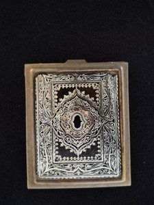 Vintage Metal Match Case with wooden flat matches - Excellent preowned
