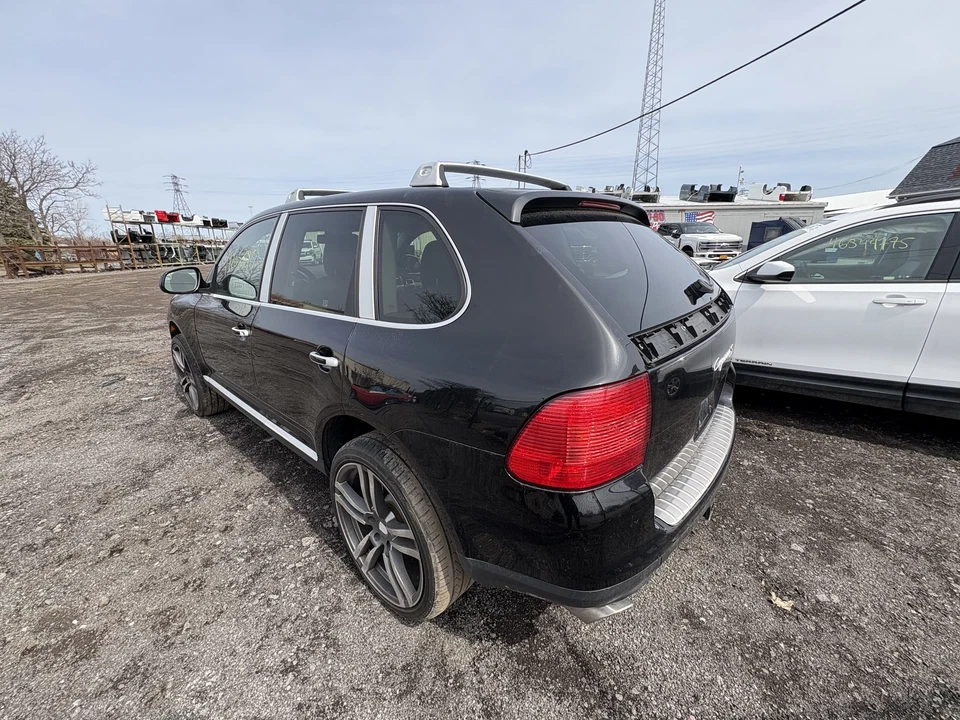 Used Rack and Pinion Assembly fits: 2004 Porsche CAYENNE Power Rack and Pinion w - Image 3 of 4