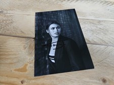 TOMOMI THEMANN podpisane zdjęcie ok. 13x19 autograf (3374) + COA