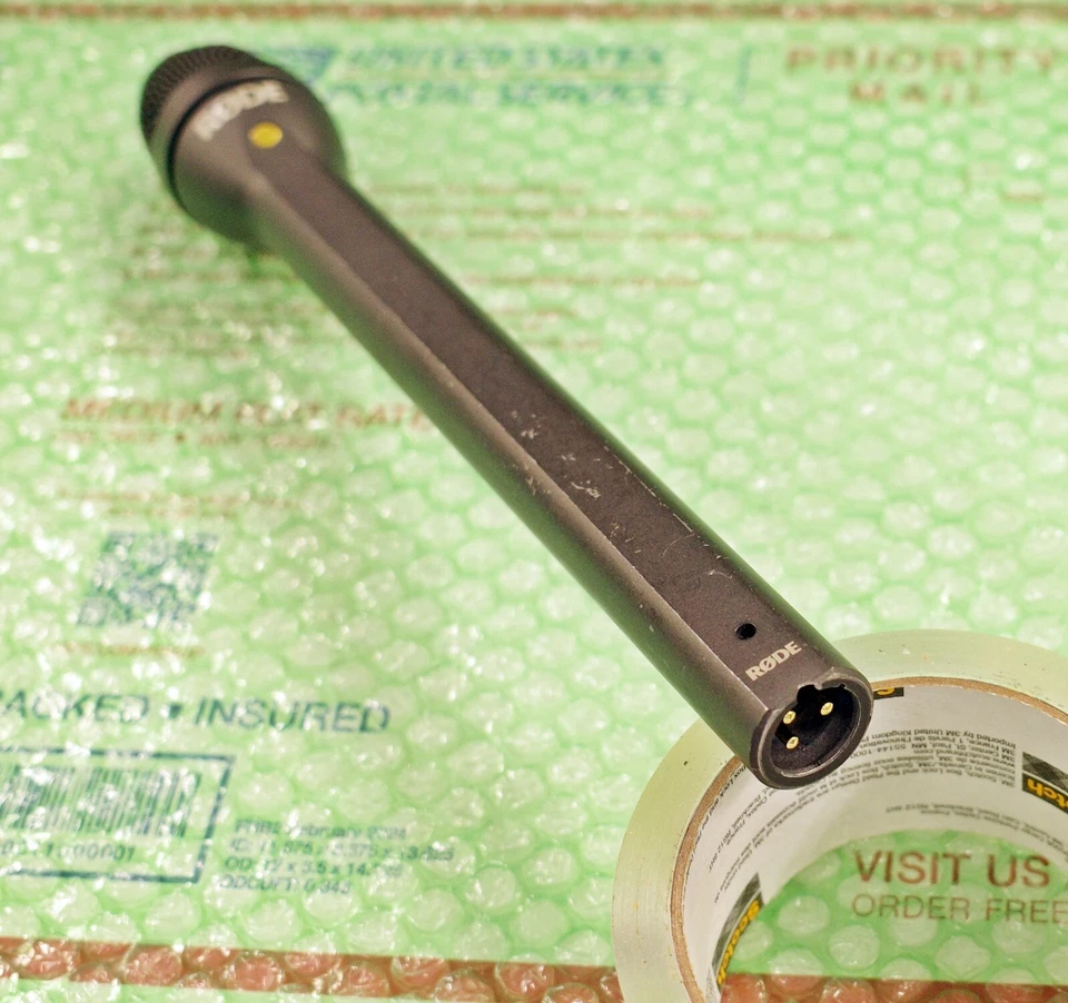 Rode Reporter Dynamic Interview Microphone - Image 2 of 4