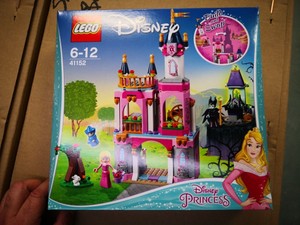 lego 41152 disney princess sleeping beauty's fairytale castle