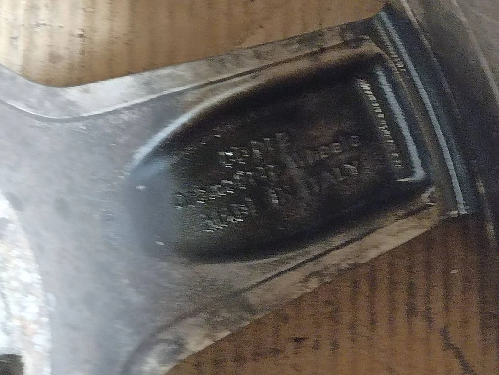 Photo 2/12