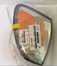 LEXUS OEM FACTORY PASSENGER SIDE CORNER TURN SIGNAL LAMP HOUSING 2003-2007 LX470