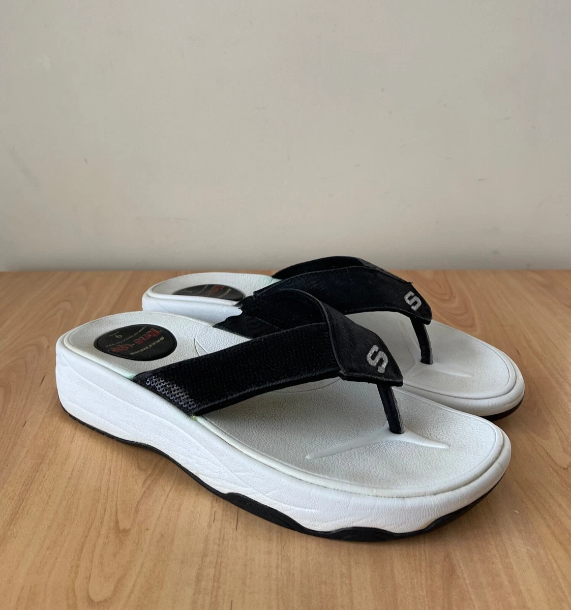 Skechers Men s Slip on Sandals Size 9. eBay