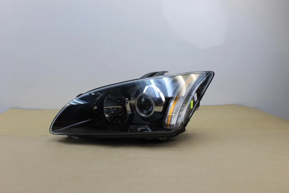 Nuevo conjunto de faros izquierdos de xenón para Ford Focus con lastre Foto 2 de 4