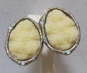 Authentic JILL ZARIN White Sands Sparkling Snow Gold-Plated Rhinestone Clip Earrings