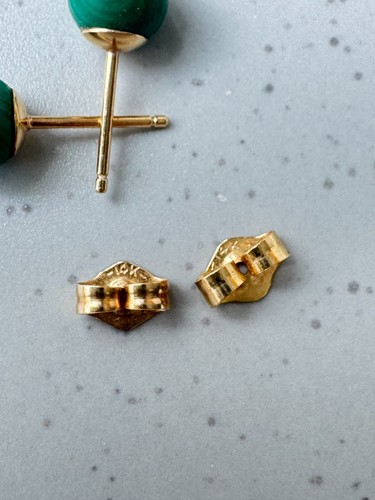 Estate Vintage 14K GOLD 6mm MALACHITE Stud Earrings, Matching Backs, 1.3 Grams - Picture 5 of 11