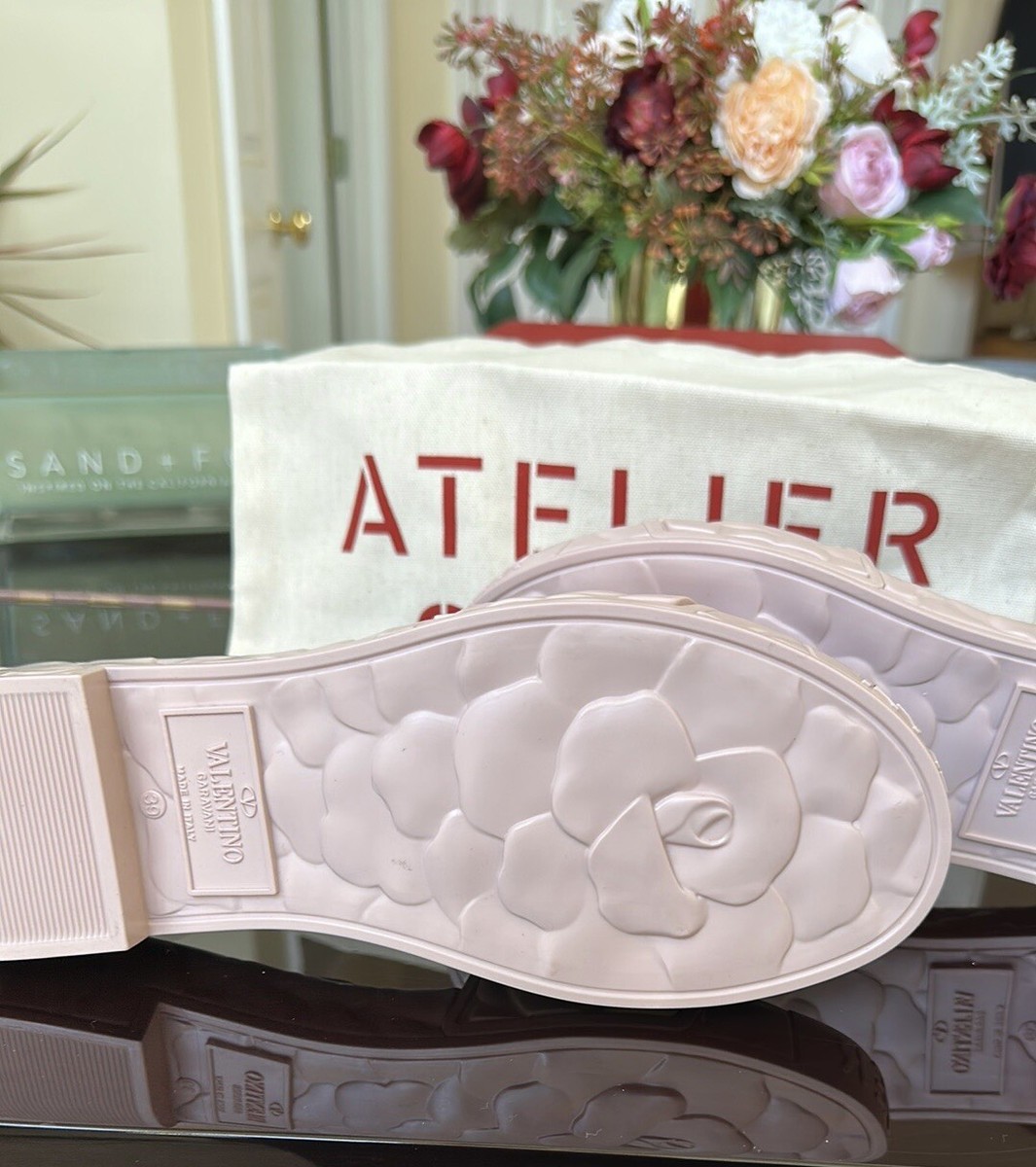 ヴァレンティノ ガラヴァーニ ATELIER フラワーパンプス 花 ミュール $450 VALENTINO Garavani Atelier Rose Floral Rubber Platform