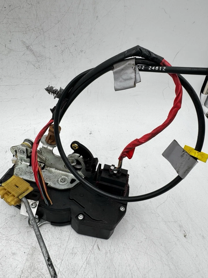 Door Lock Actuator W/ Outer Handle Rear Left LH For 08-09 Saturn Aura Foto 2 de 4
