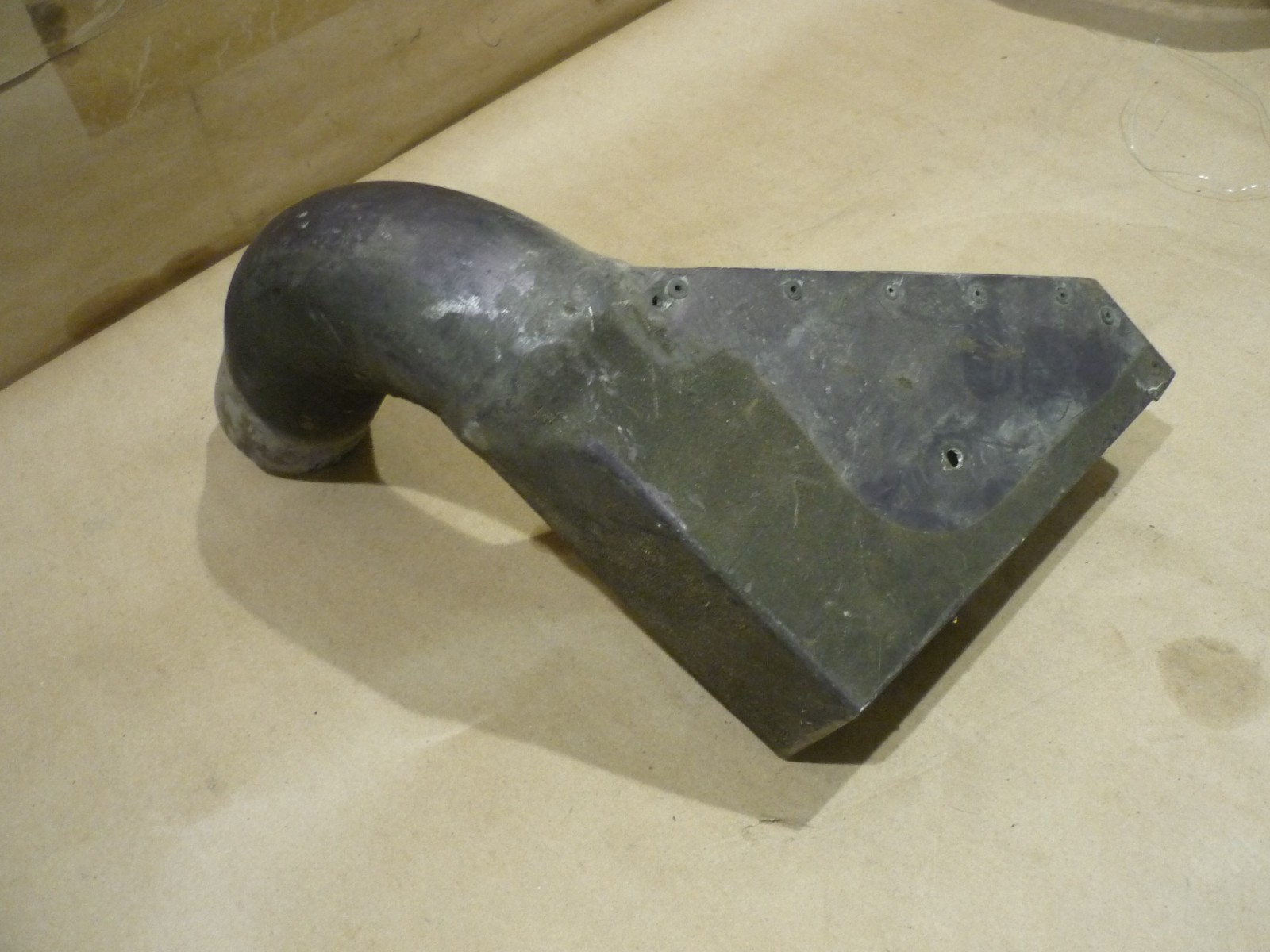 Ferrari 308 GTSi 81-82 - RH Rear Air Conveyor - P/N 60739700