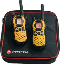 Motorola K7GMTCEJ Orange Talkabout Two-Way Radio Calling System W/ Bag Set Of 2