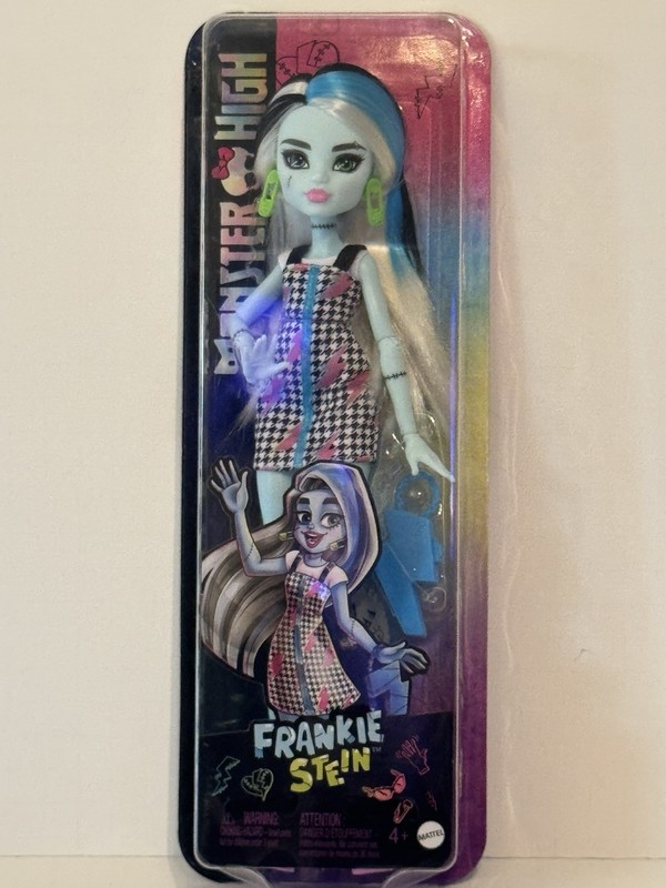 2022 Monster High Frankie Stein Doll Articulated Joints New