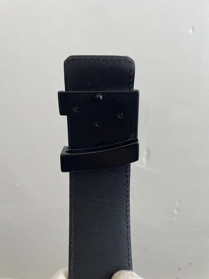 Auténtico Cinturón de Vestir LOUIS VUITTON Negro Hebilla Grafito Cuero Damier 36 pulgadas Foto 4 de 4