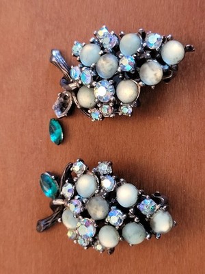 Vintage Arthur Pepper ART Moonstone Clip On Grape Earrings