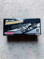 Ryan Newman #39 Action Racing Collectables U.S. Army 1:24 Autographed Model