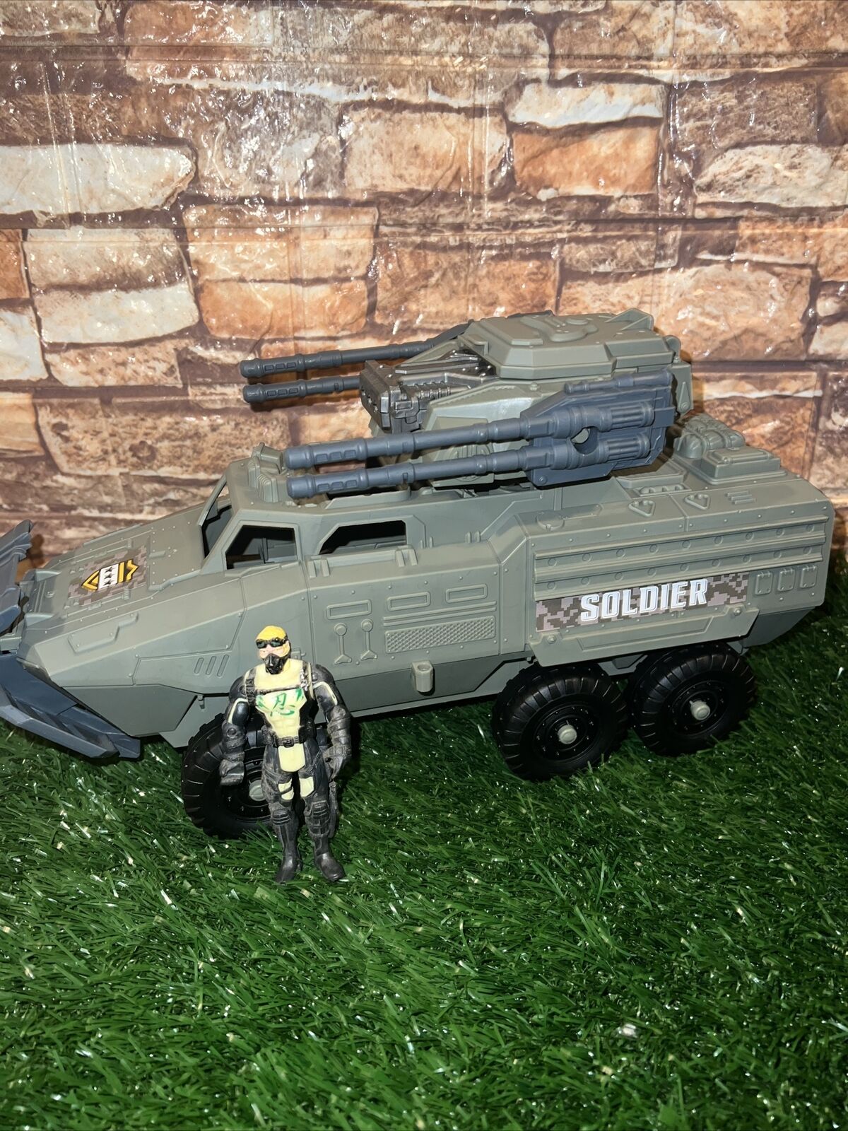 Picture 2 of 11
