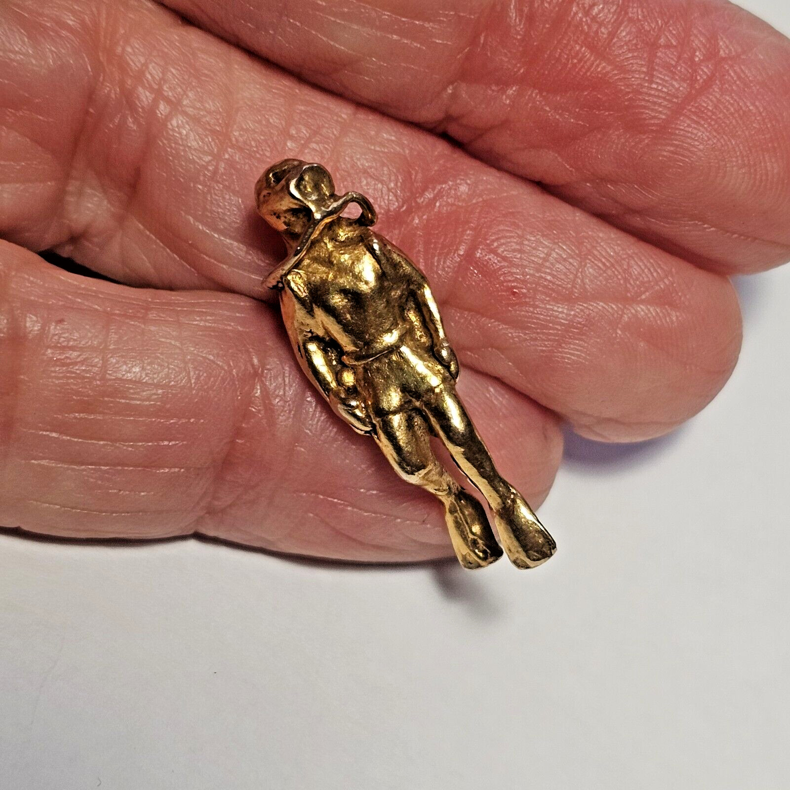 9kt Gold Deep Sea Diver Figural Pendant or Charm - image 3