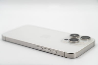 Apple iPhone 15 Pro 256 GB White Titanium Unlocked Excellent