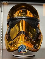Disney Parks Star Wars Galaxy Edge Commander Pyre Gold Voice Changing Helmet NEW