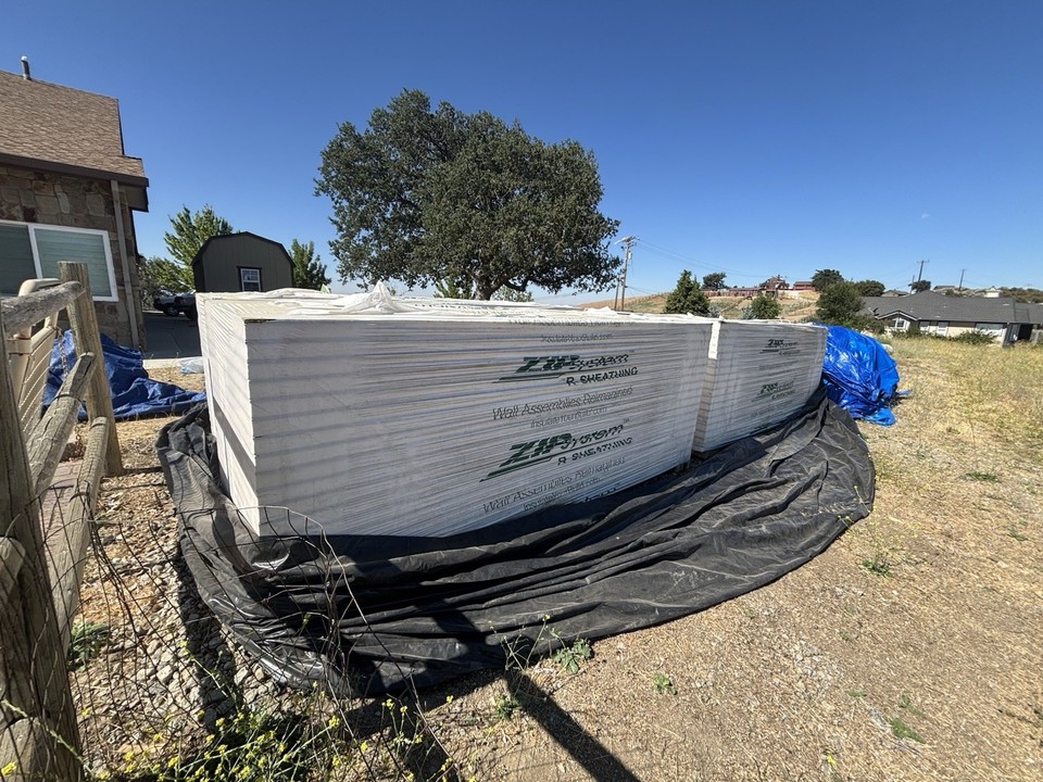 87 sheets Zip System R12 insulated sheathing panels Huber Engineered ...