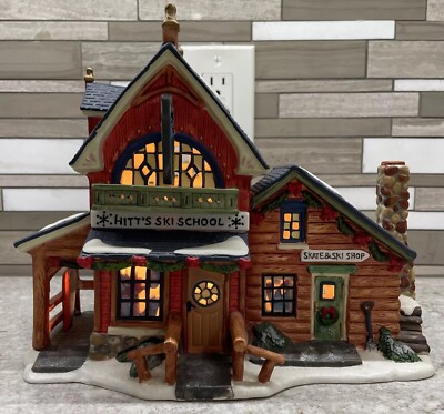 Holiday Time ''Hitt's Ski School'' Complete Village Collectibles Christmas Tested