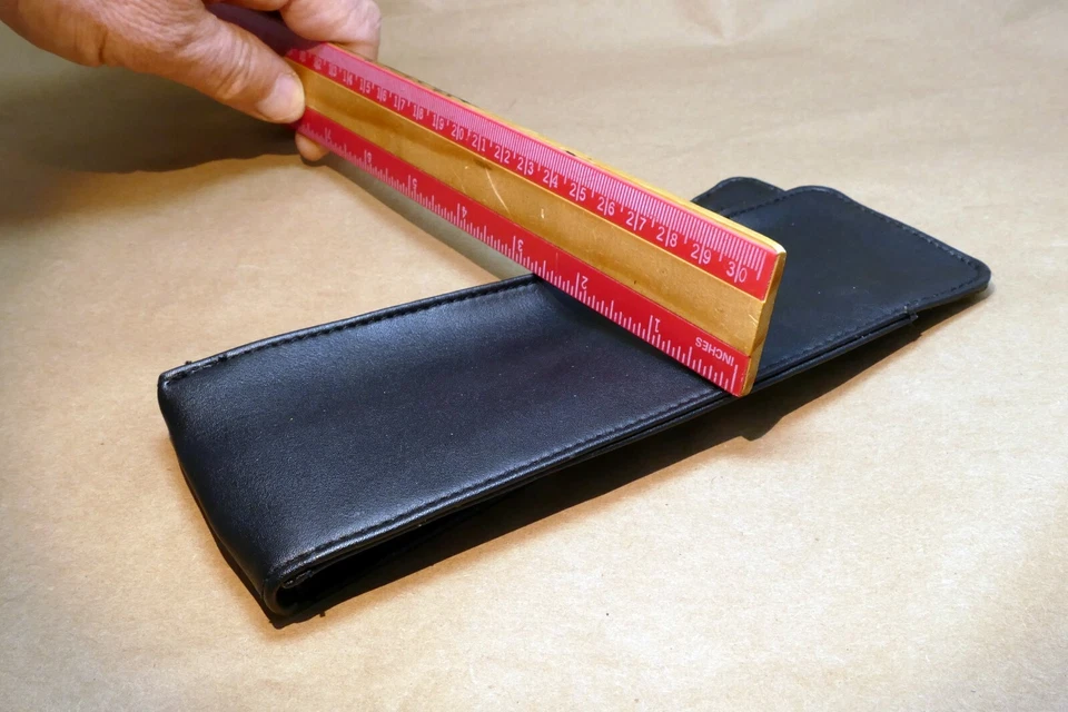 small case for eye glasses 2.5X1X7" - Image 4 of 4