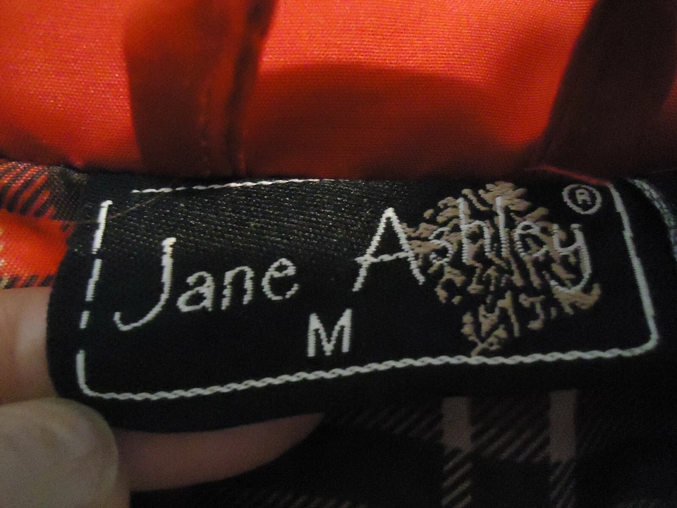 Женская стеганая куртка на молнии Jane Ashley Цвет красный Размер M - Изображение 3 из 4